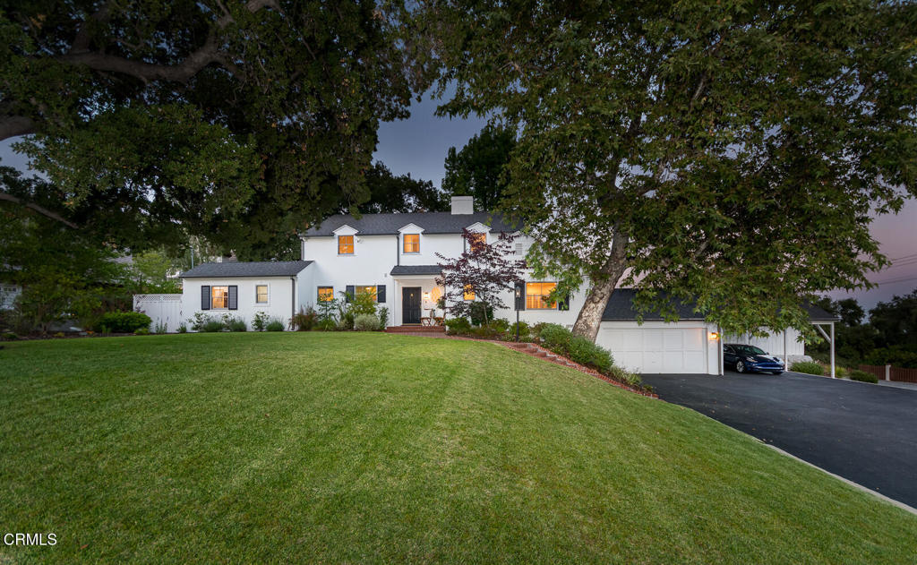 5210 La Canada Boulevard