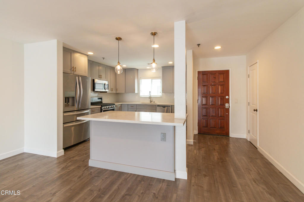 625 E Del Mar Boulevard 305