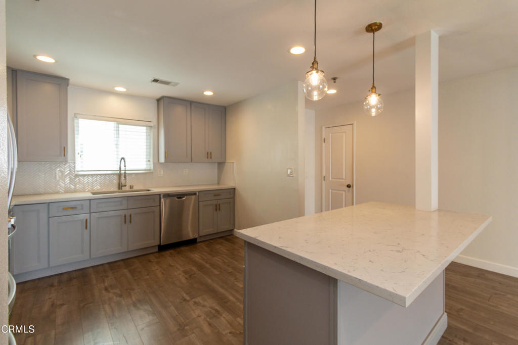 625 E Del Mar Boulevard 305