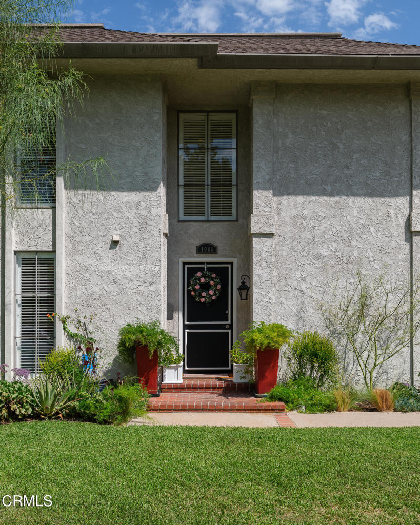 1068 S Orange Grove Boulevard