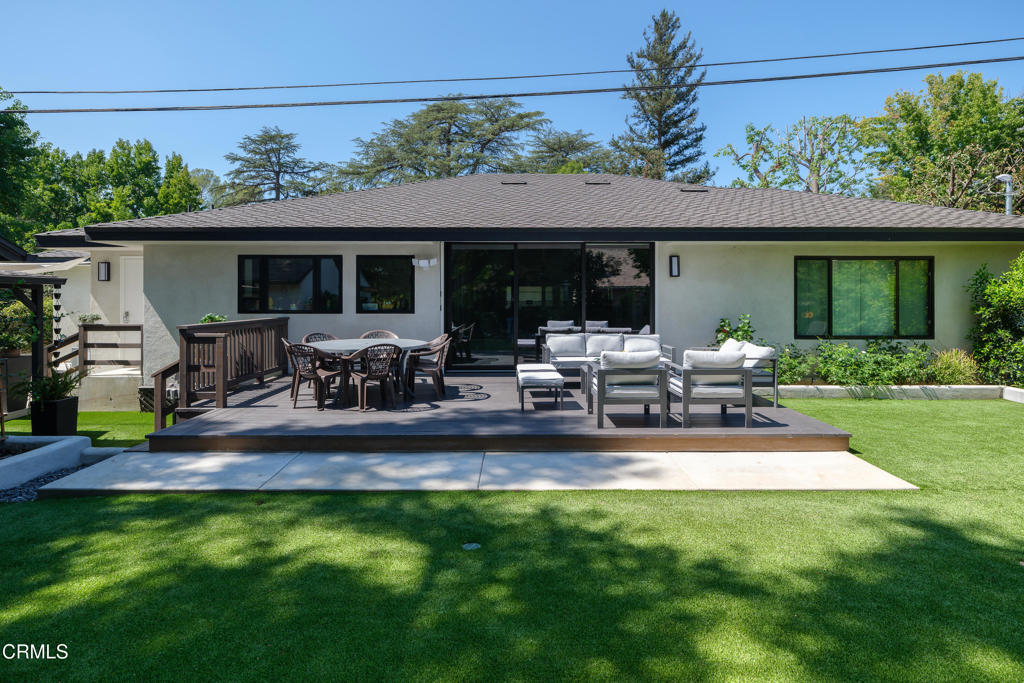 4428 Oakwood Avenue