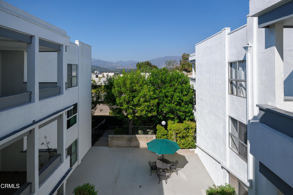 190 Arroyo Terrace 302