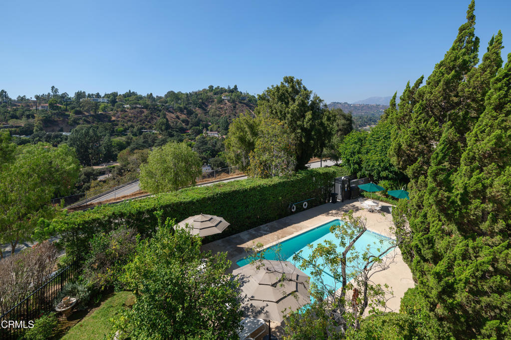 190 Arroyo Terrace 302