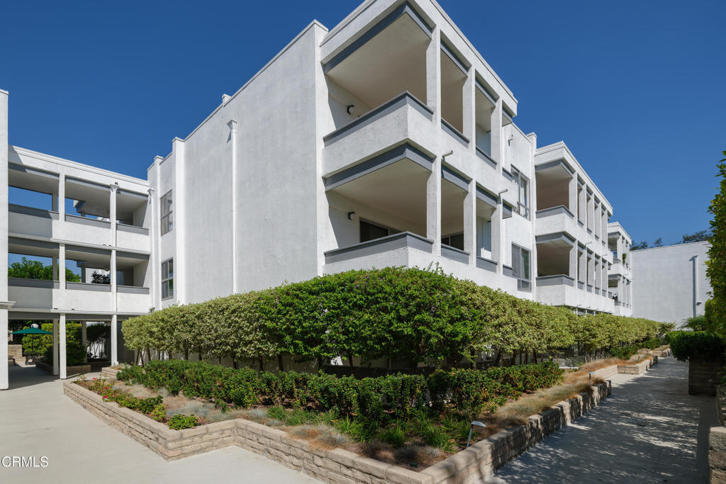 190 Arroyo Terrace 302