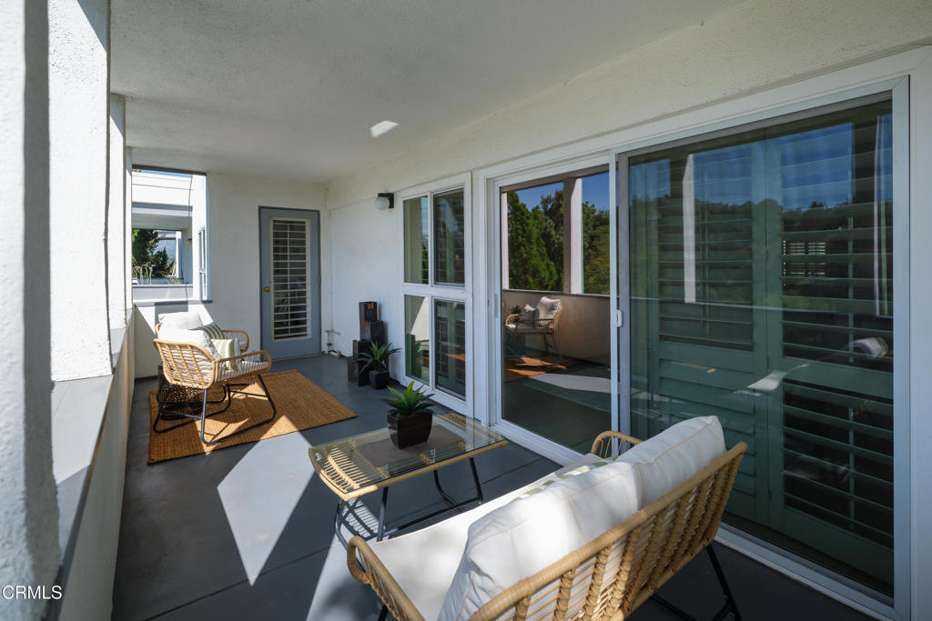 190 Arroyo Terrace 302
