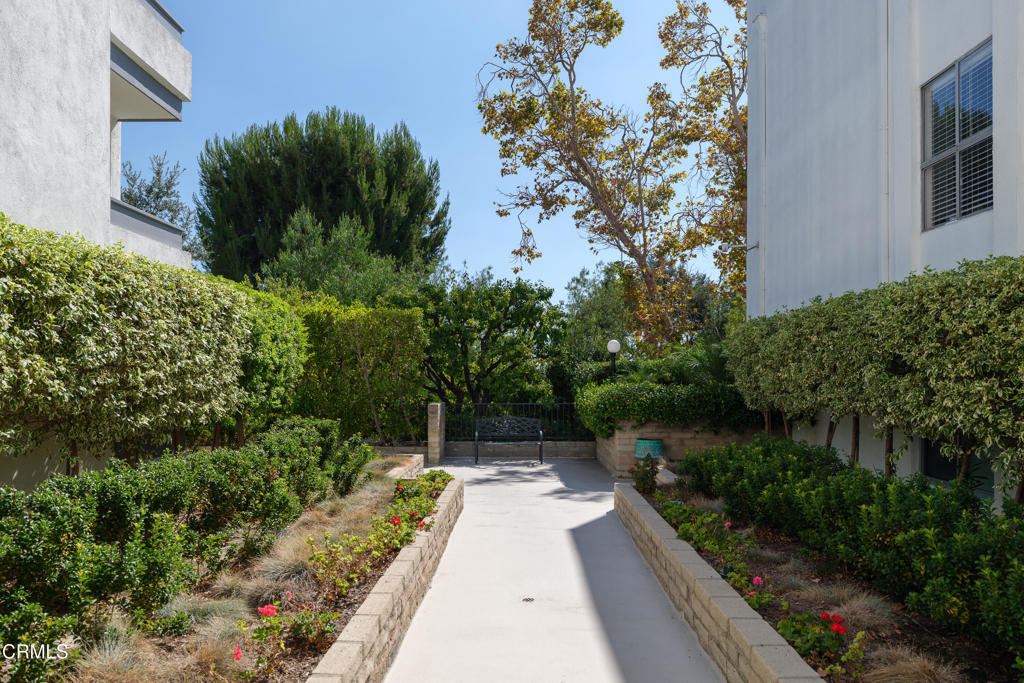 190 Arroyo Terrace 302