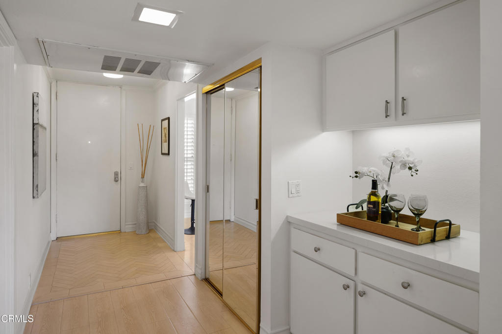 190 Arroyo Terrace 302