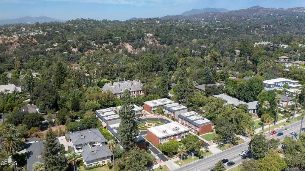 1105 S Orange Grove Boulevard