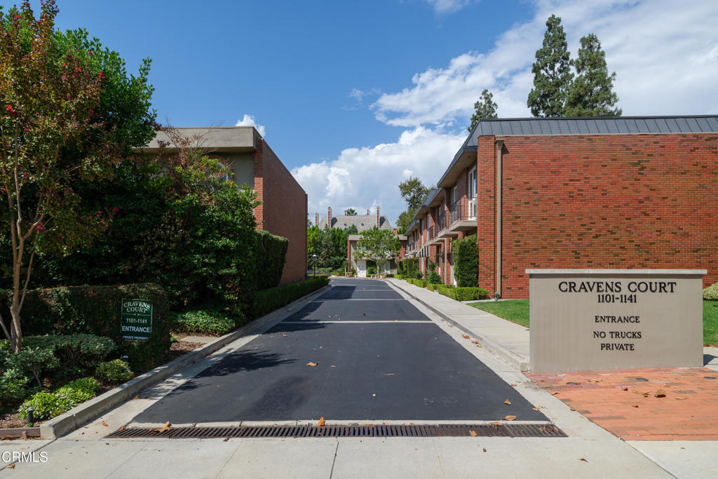 1105 S Orange Grove Boulevard