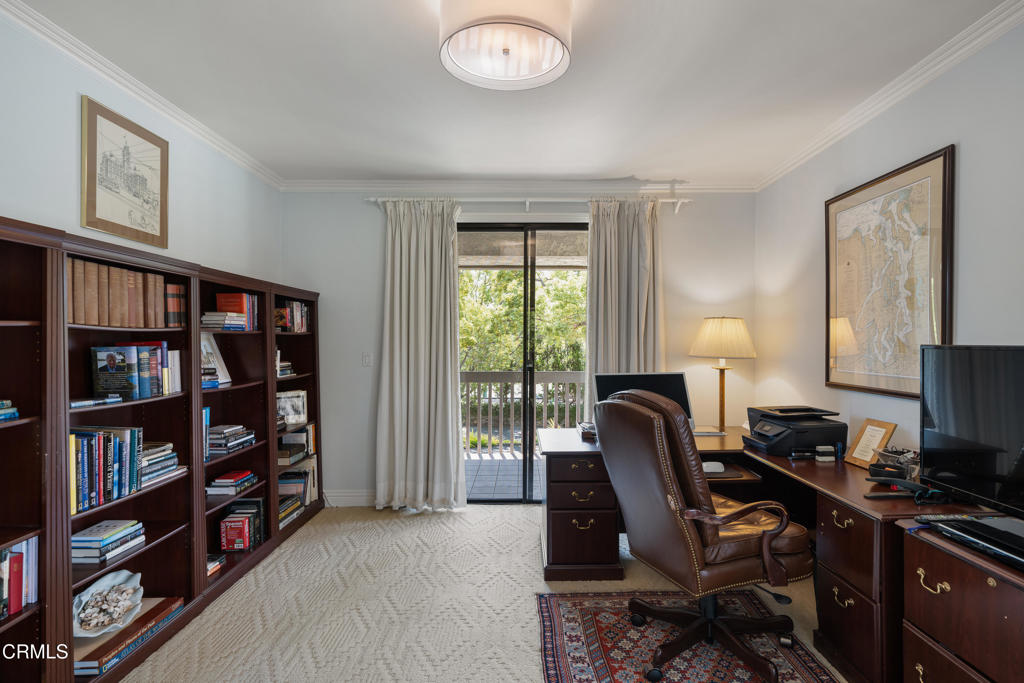 1068 S Orange Grove Boulevard