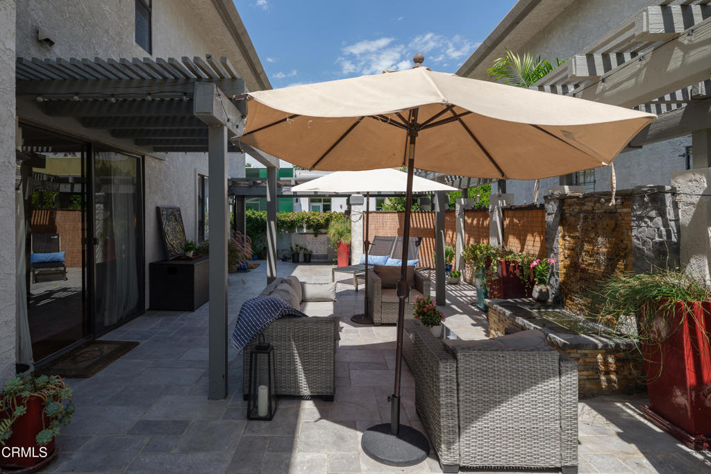 1068 S Orange Grove Boulevard