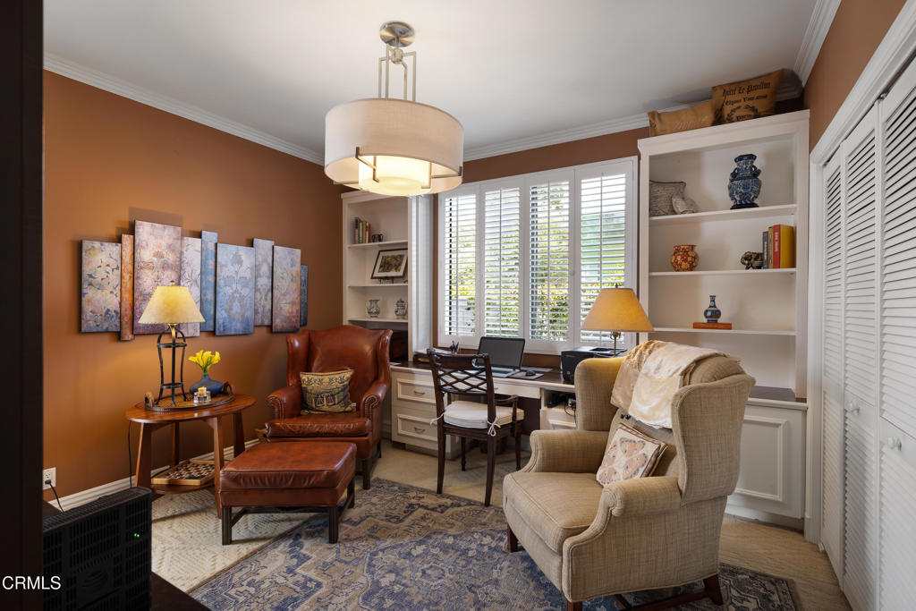 1068 S Orange Grove Boulevard