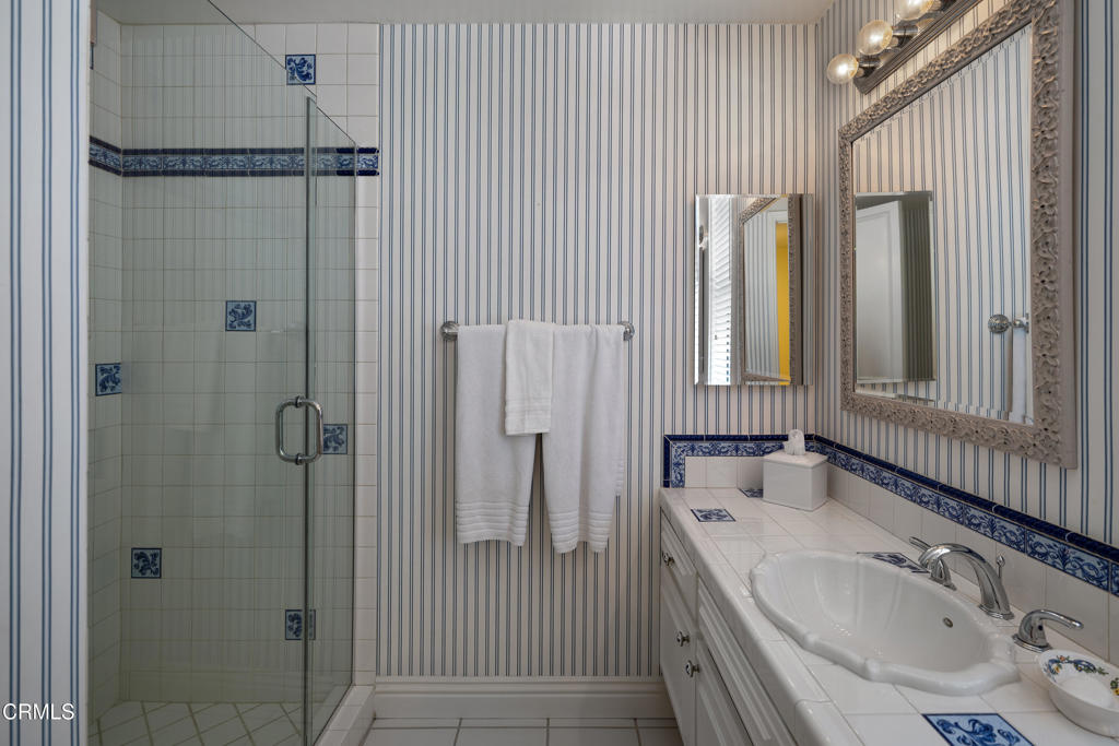 1068 S Orange Grove Boulevard