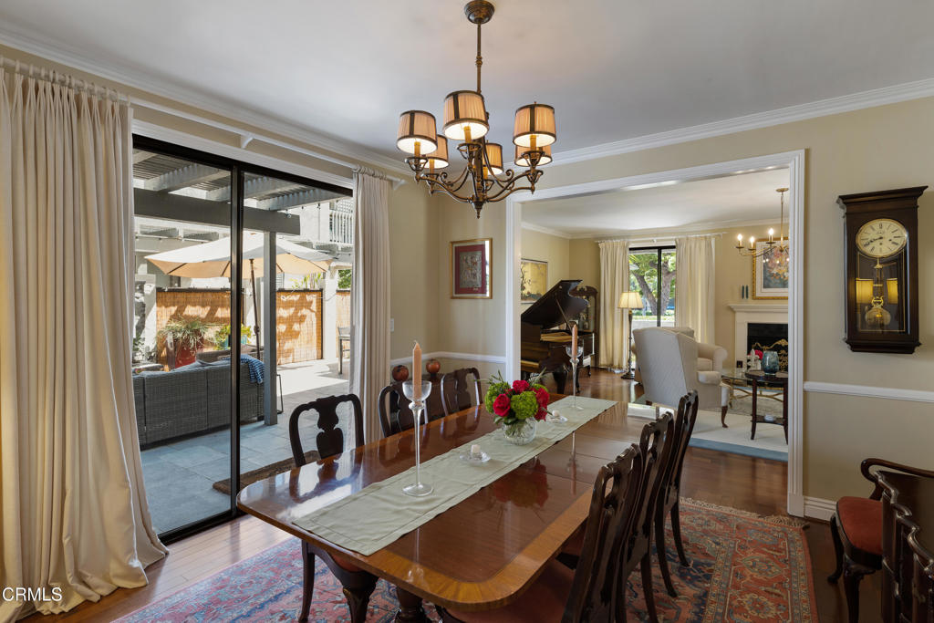 1068 S Orange Grove Boulevard