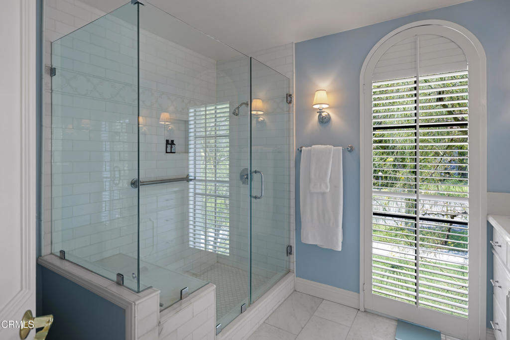 1068 S Orange Grove Boulevard