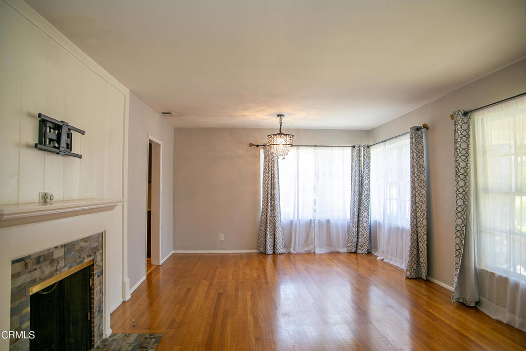 7601 Flight Avenue