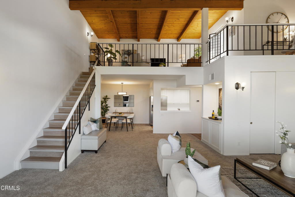 2385 Roscomare Road F8