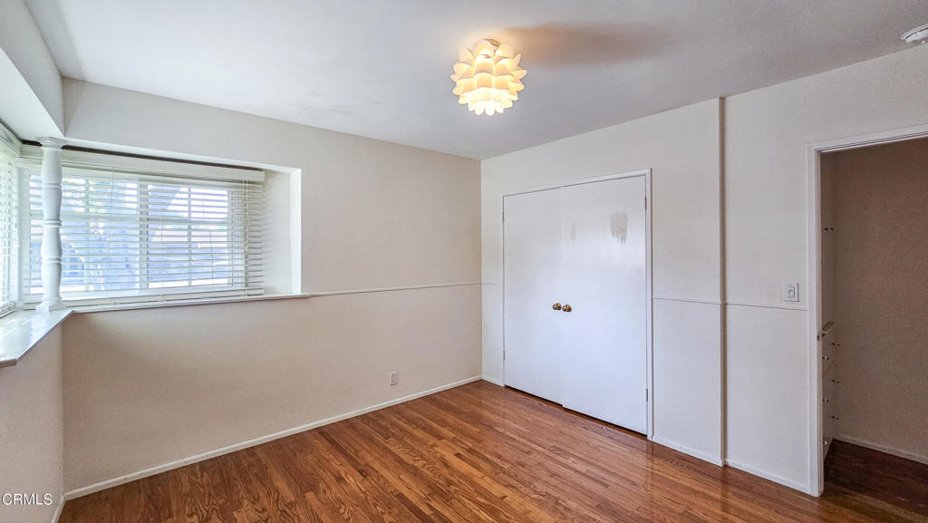 303 E Las Flores Avenue