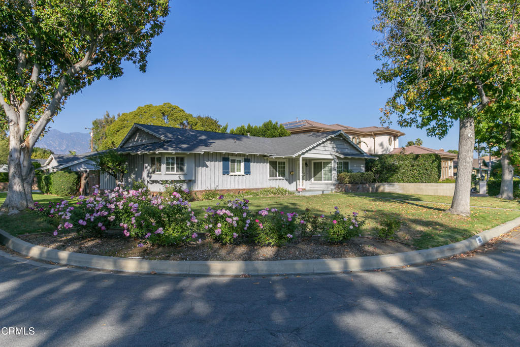 303 E Las Flores Avenue