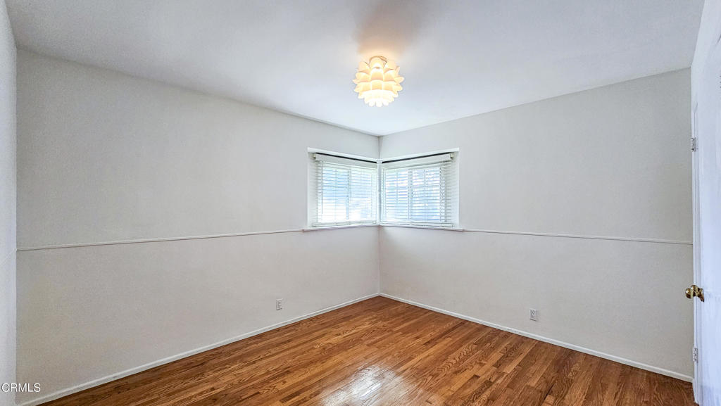 303 E Las Flores Avenue