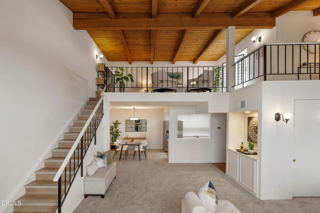 2385 Roscomare Road F8