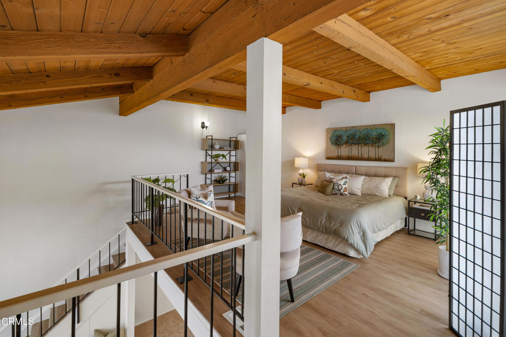 2385 Roscomare Road F8