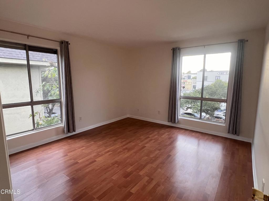 330 S Mentor Avenue 302