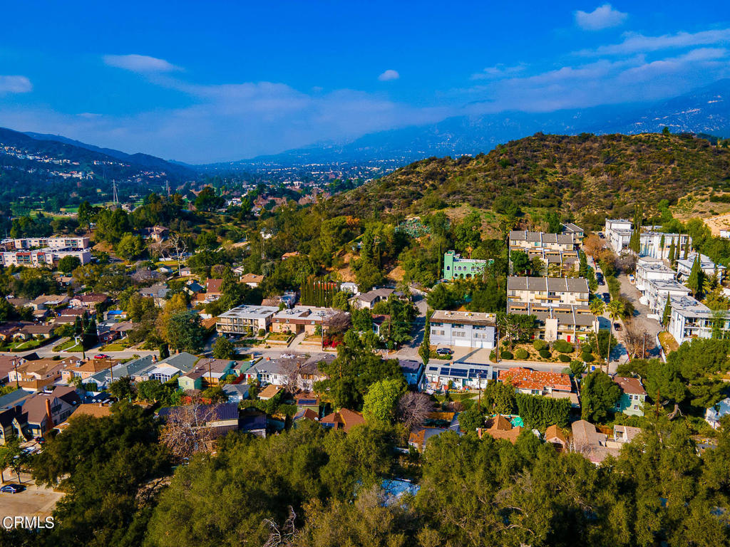 6 Vista Del Verde Drive