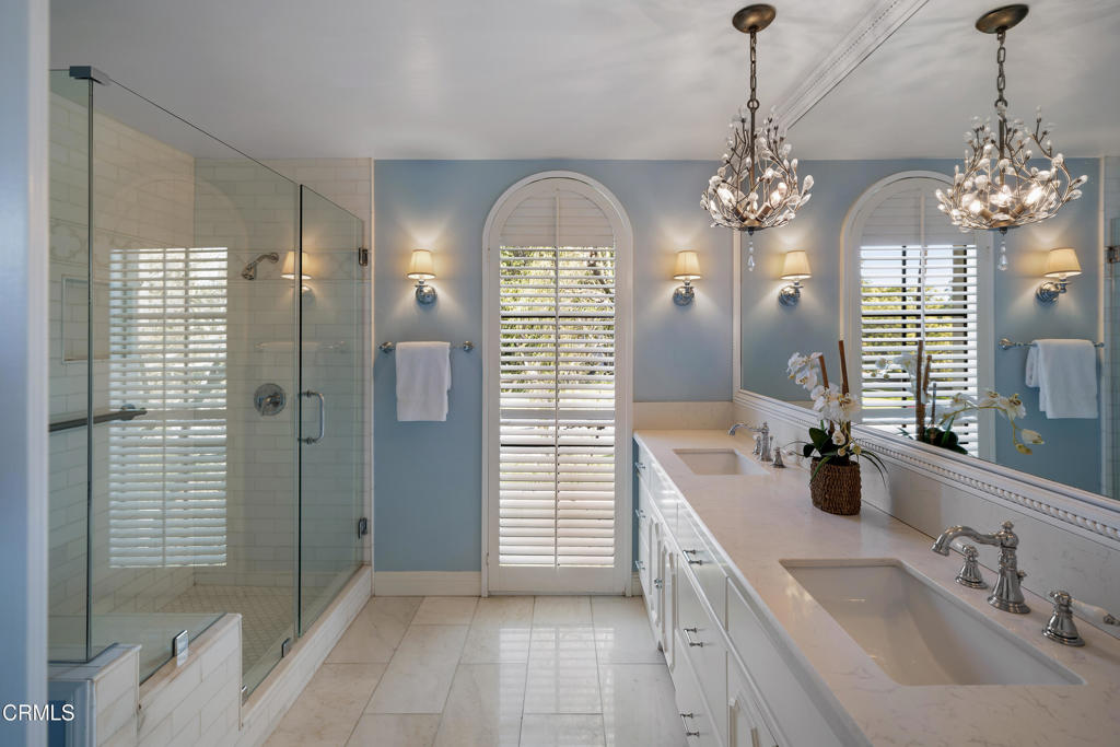 1068 S Orange Grove Boulevard