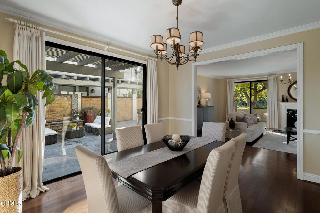 1068 S Orange Grove Boulevard