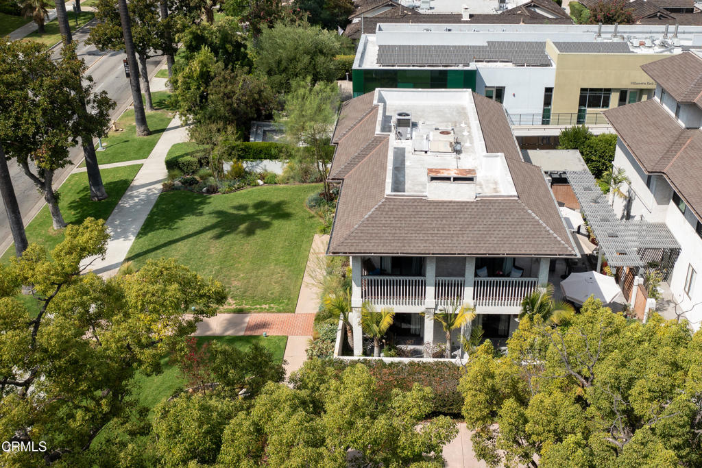 1068 S Orange Grove Boulevard