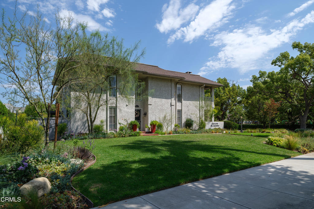 1068 S Orange Grove Boulevard