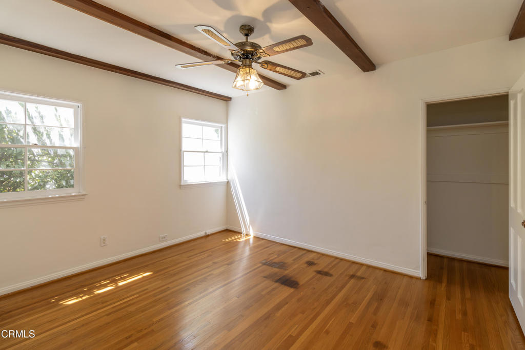 2058 Stratford Avenue