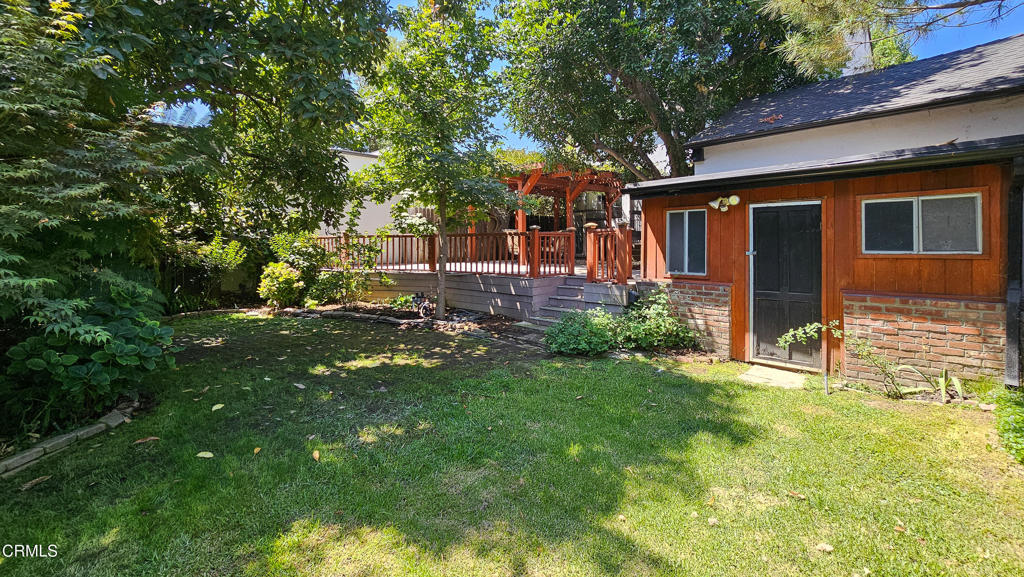 2058 Stratford Avenue