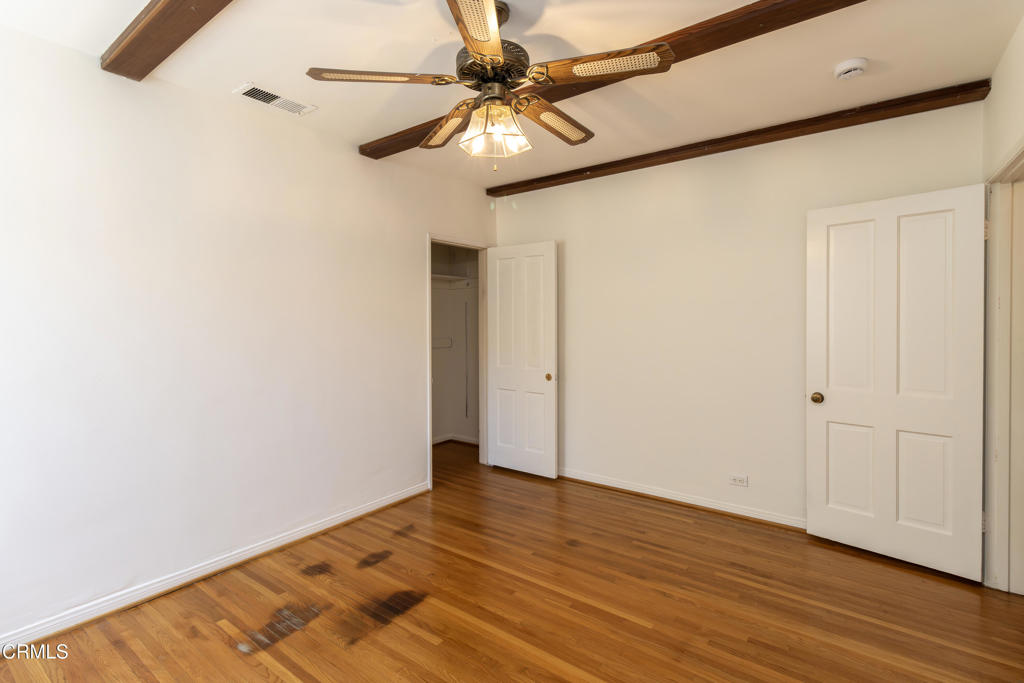 2058 Stratford Avenue