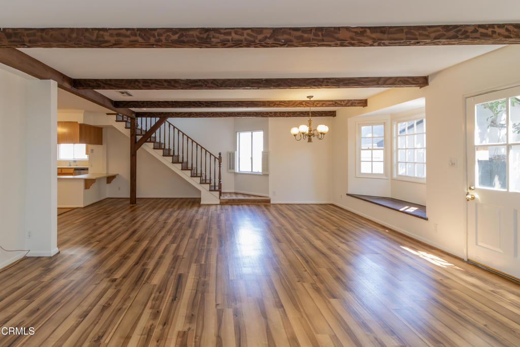 2058 Stratford Avenue