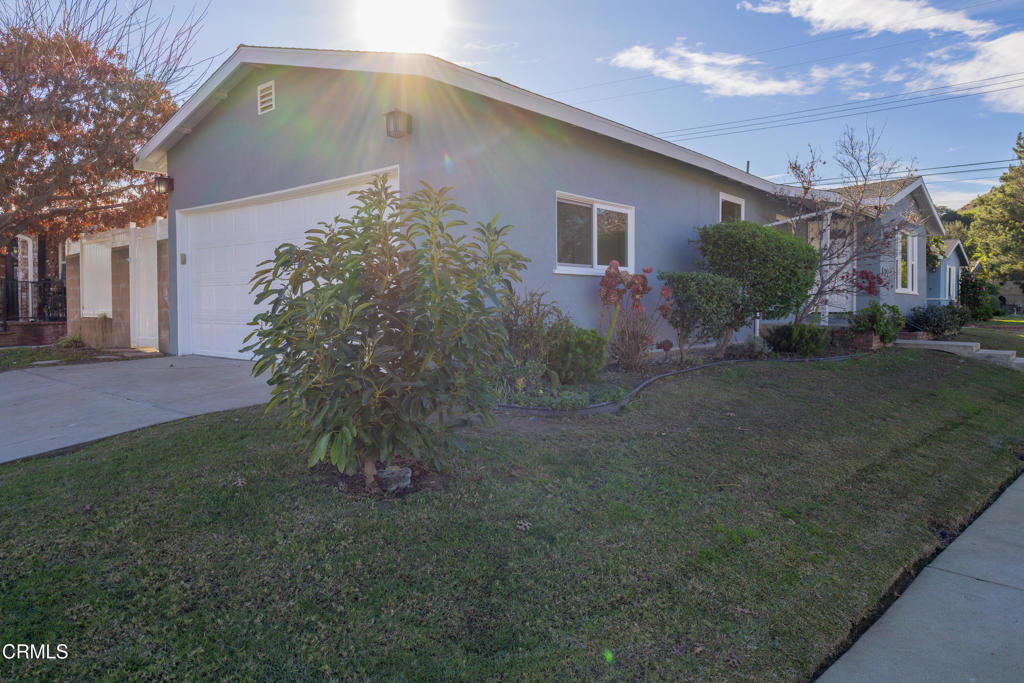 1720 E Linfield Street