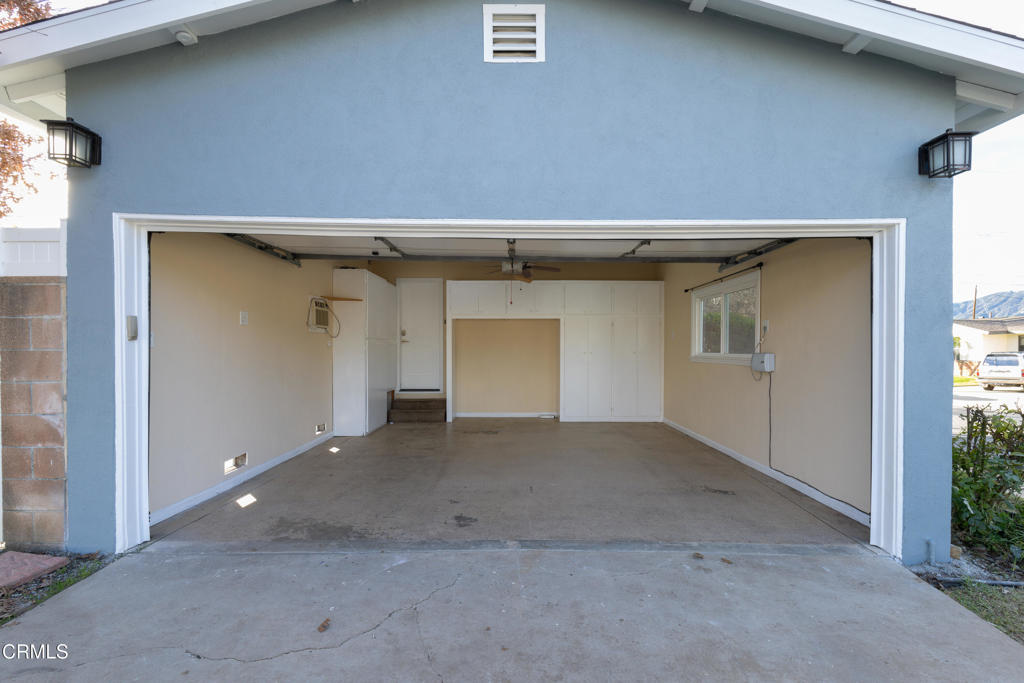 1720 E Linfield Street