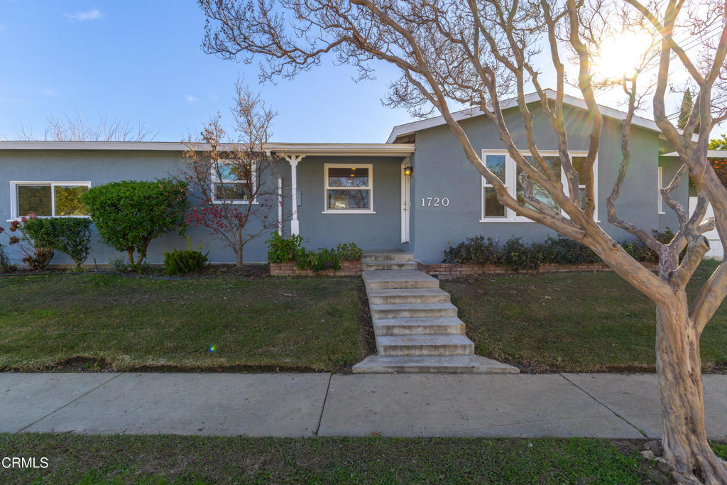 1720 E Linfield Street