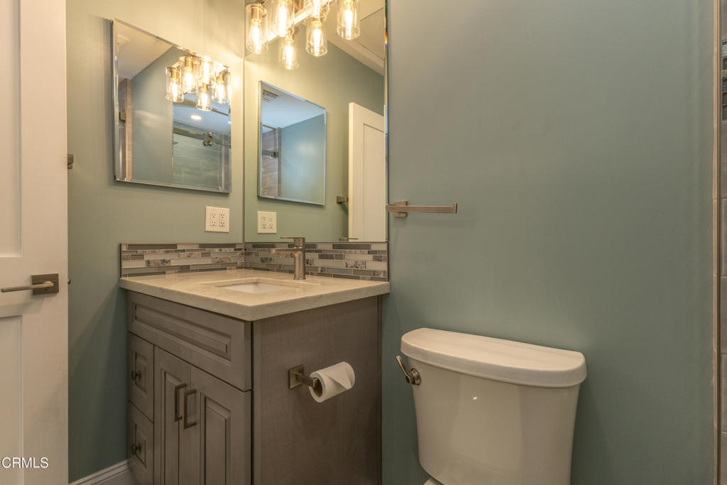 1720 E Linfield Street