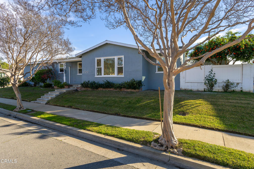 1720 E Linfield Street