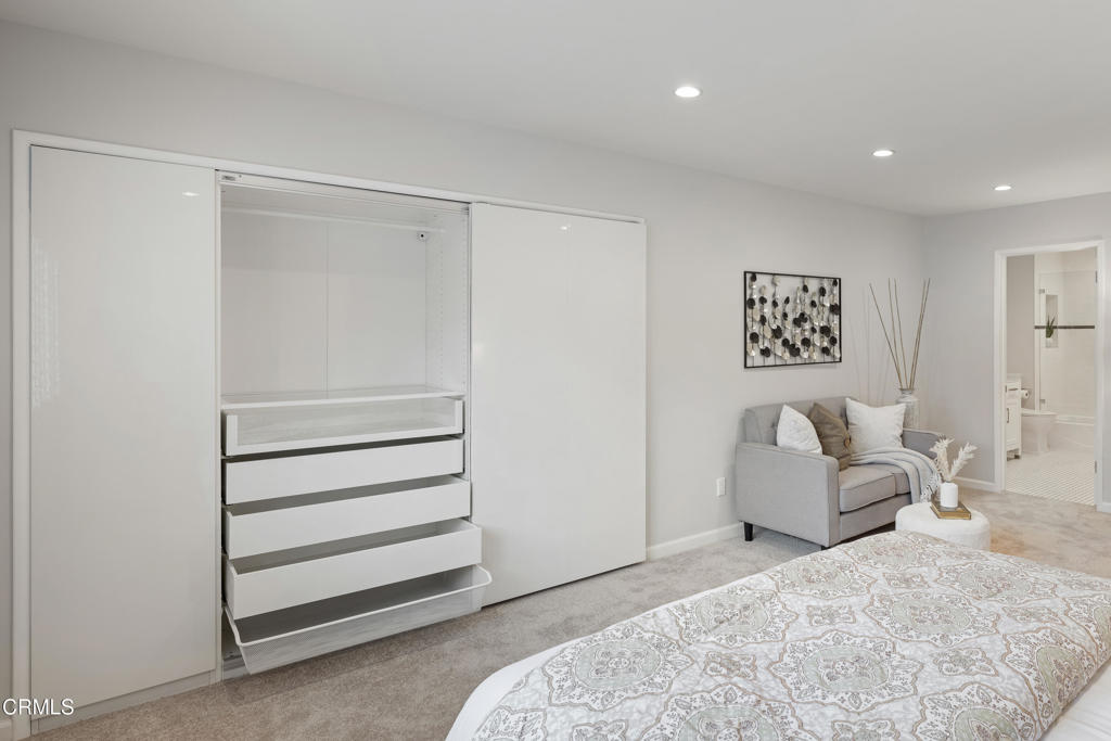 420 S Madison Avenue 203