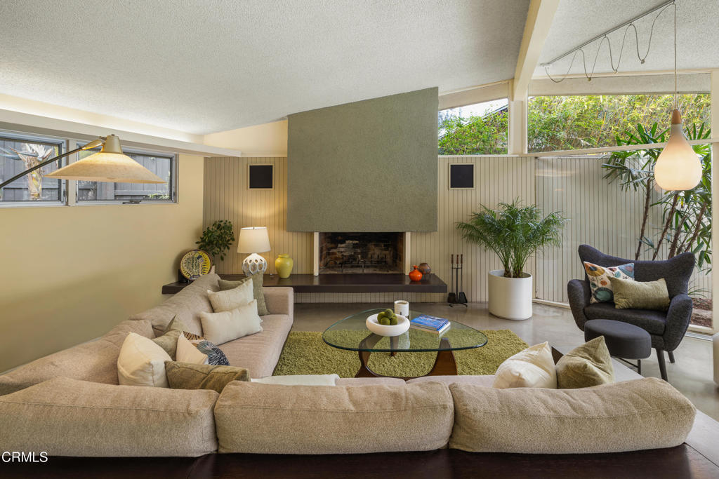 2065 Canyon Close Road