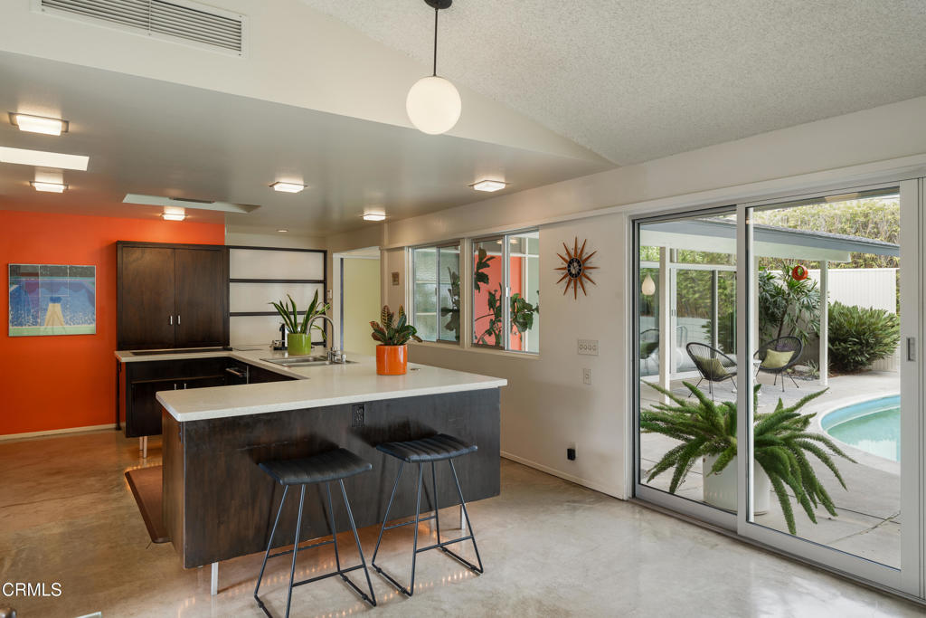 2065 Canyon Close Road