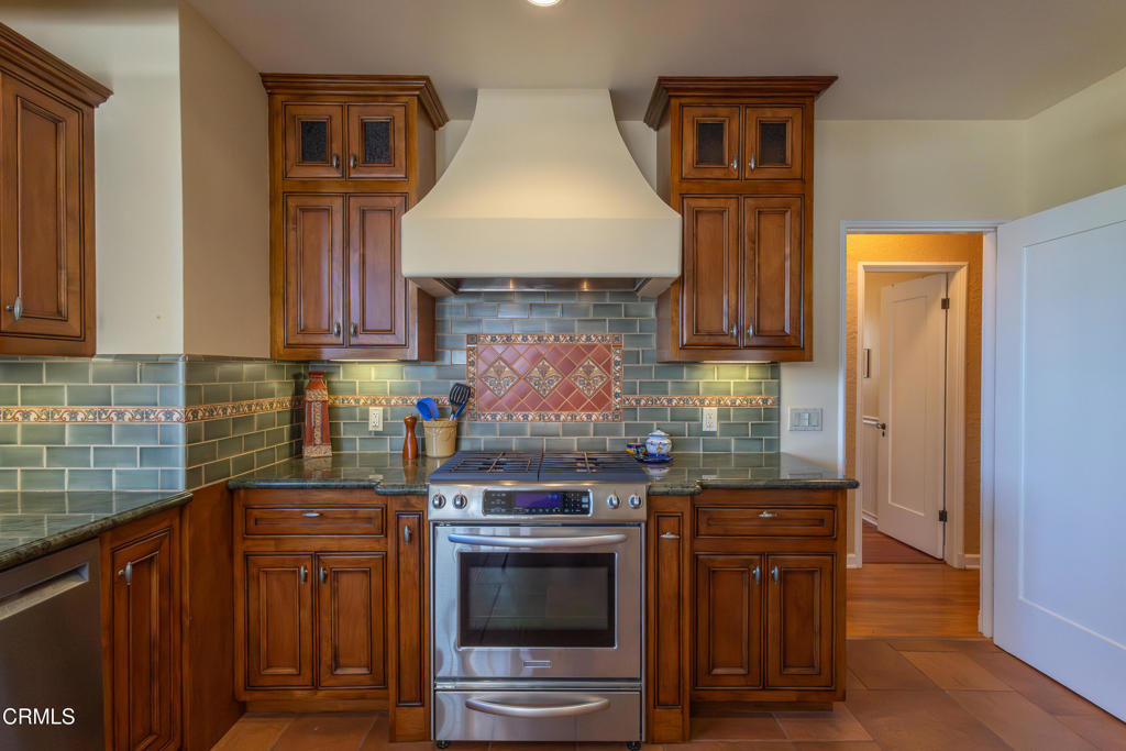 2069 Mar Vista Avenue