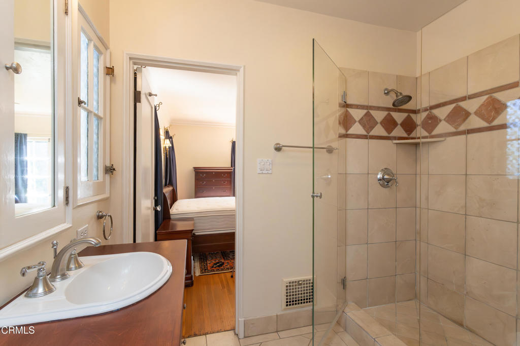 2069 Mar Vista Avenue