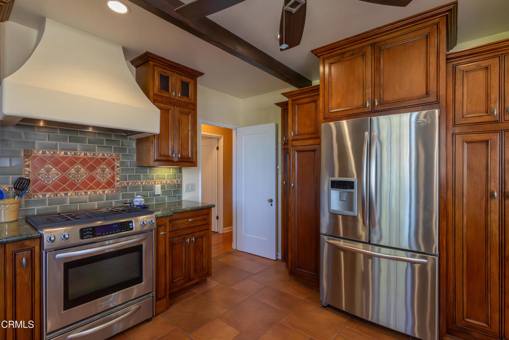 2069 Mar Vista Avenue