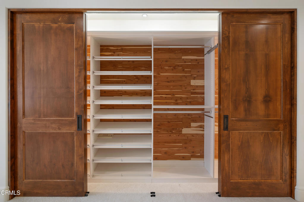 345 E Colorado Boulevard 302