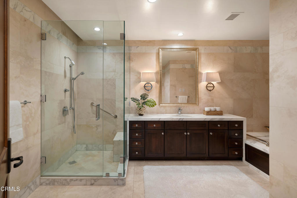 345 E Colorado Boulevard 302