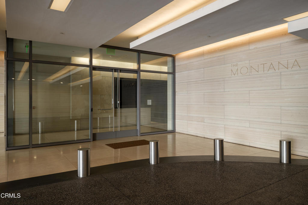 345 E Colorado Boulevard 302